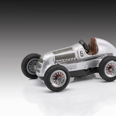 Troedelhaus-Ulm-Spielzeugauto